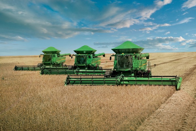 John Deere capacita en las nuevas tecnologías con “asesores conectados” para el Desafío 2024