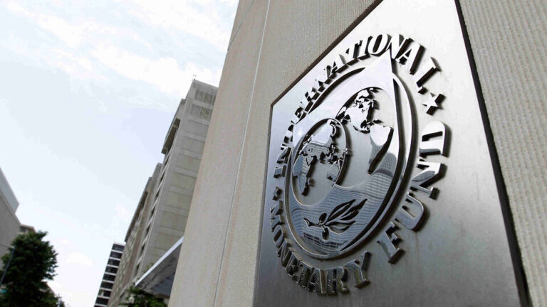 El FMI reajusta las metas para 2024 y habilitó un desembolso inmediato por USD 4.700 millones