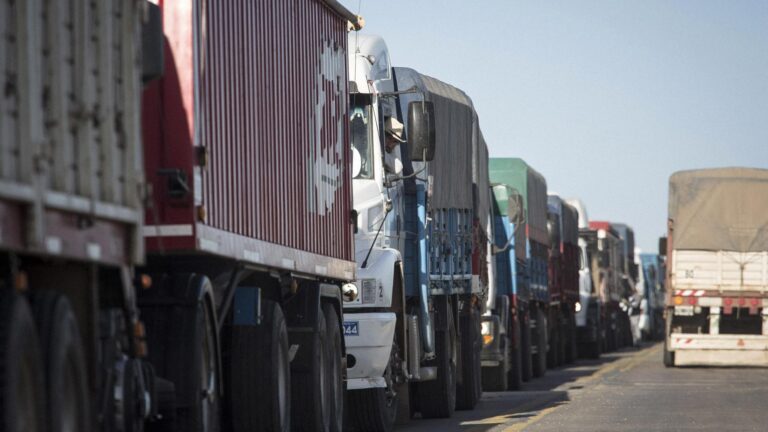 En 2024 ingresarán al Gran Rosario más del doble de camiones que el año anterior