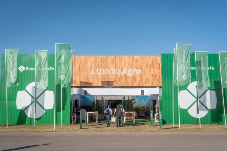 Expoagro: Banco Santa Fe presentó la línea de crédito con más bajo interés para la compra de maquinaria agrícola