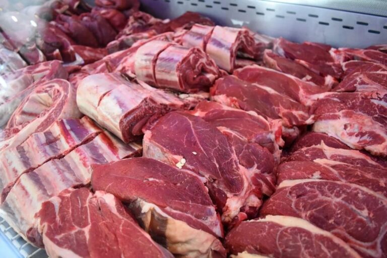 Precios de la carne: aseguran que el consumo da “señales de agotamiento”