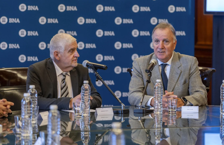 El Banco Nación presentó créditos para ayudar a productores afectados por la chicharrita