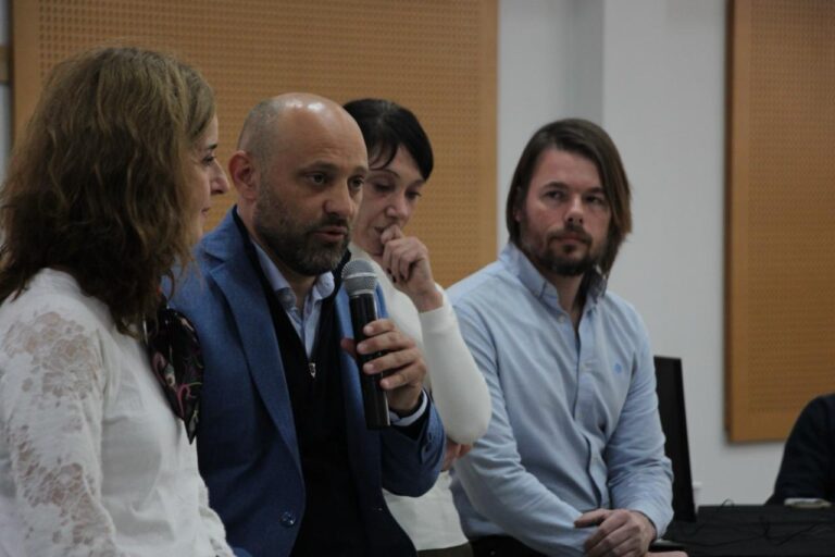 Vincular a la ciencia con el sector productivo, eje de un encuentro motorizado por la provincia de Santa Fe