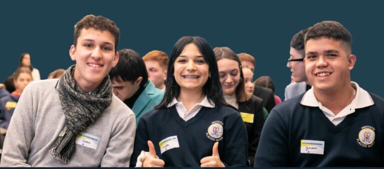 Junior Achievement y John Deere desarrollaron las finales del programa educativo Desafío AgroMESE 2024