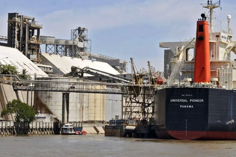 Trabajadores de las plantas de Vicentin continúan con el paro por incumplimiento de acuerdo