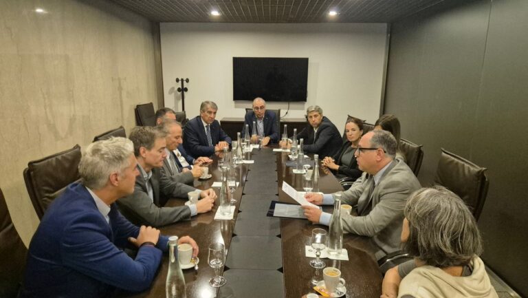 La BCR y la Provincia firman un convenio para impulsar el arbitraje en Santa Fe